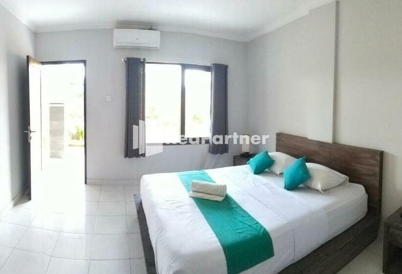 ホテル Pondok Sentana Guest House At Jalan Raya Uluwatu Redpartner