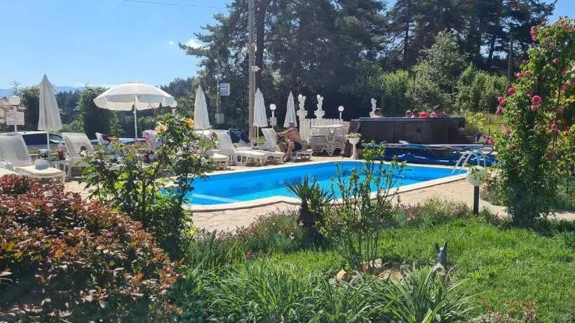 ホテル Vila Kalvachevi