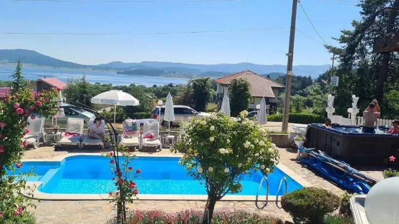 ホテル Vila Kalvachevi