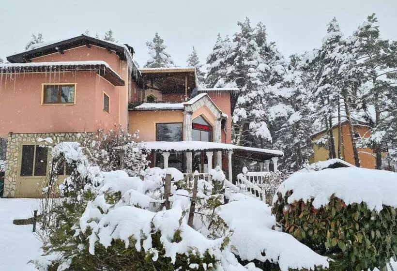 ホテル Vila Kalvachevi