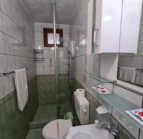 ホテル Vila Kalvachevi