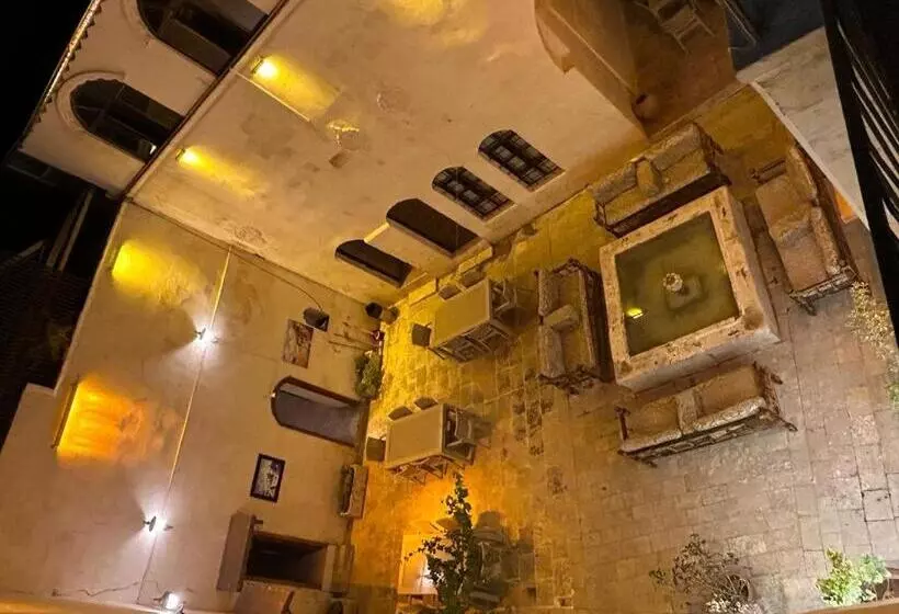 پانسیون Aslan Guest House