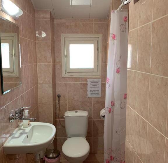 پانسیون Guest Rooms Donovi