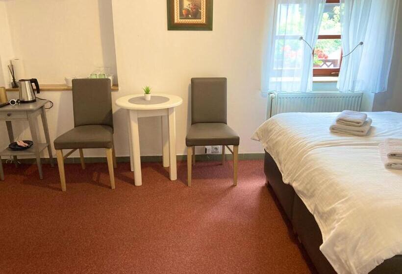 ペンション Guesthouse Mikuláš Mikulov   Free Parking In The City Center