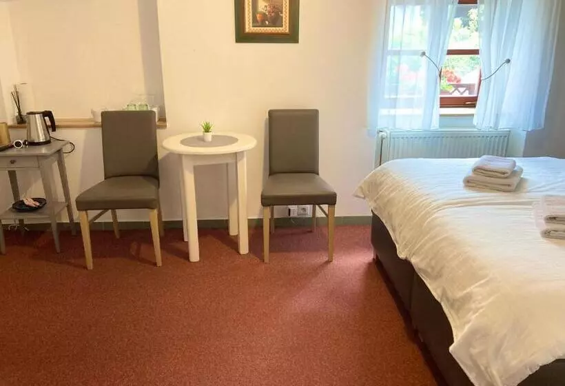 Majatalo Guesthouse Mikuláš Mikulov   Free Parking In The City Center