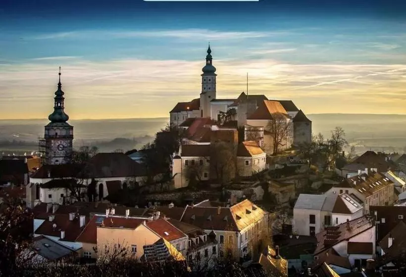 Majatalo Guesthouse Mikuláš Mikulov   Free Parking In The City Center