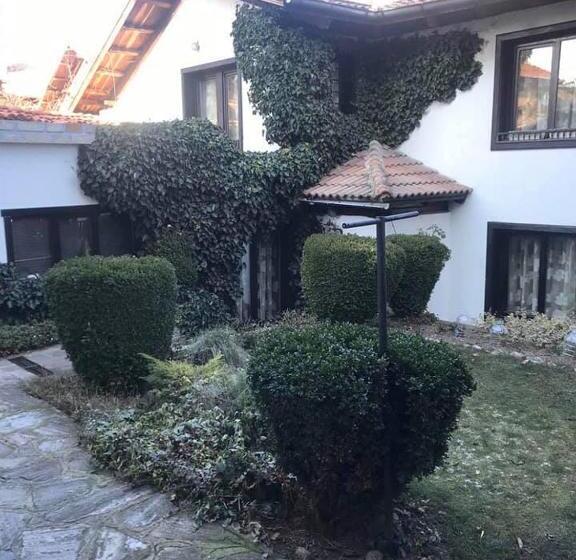 Pensió Matsureva House Pri Ivan