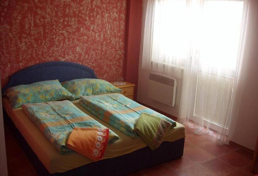 بنسيون Penzion Orion Hovorany