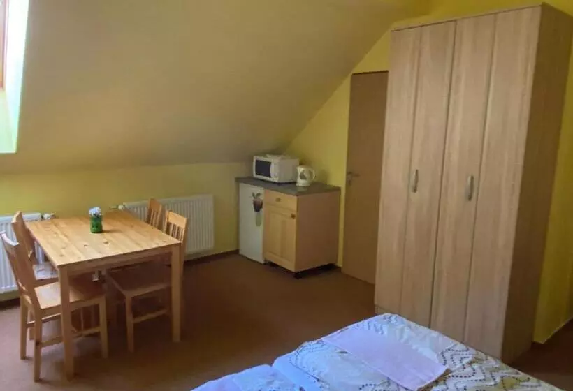 Majatalo Penzion U Horejšů, Zadov   Churáňov