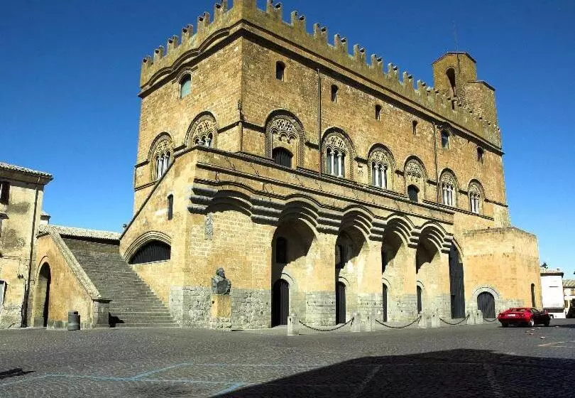 Majatalo Porta Vivaria Orvieto  Private Parking