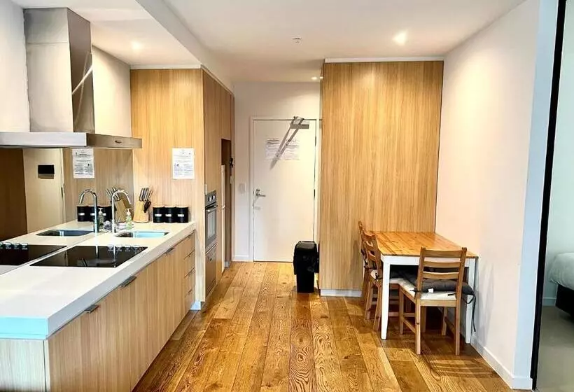 Readyset Apartments At Midtown