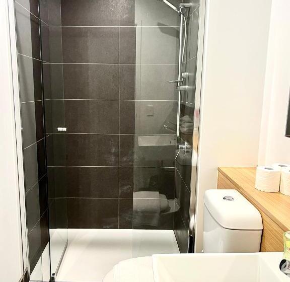 Readyset Apartments At Midtown