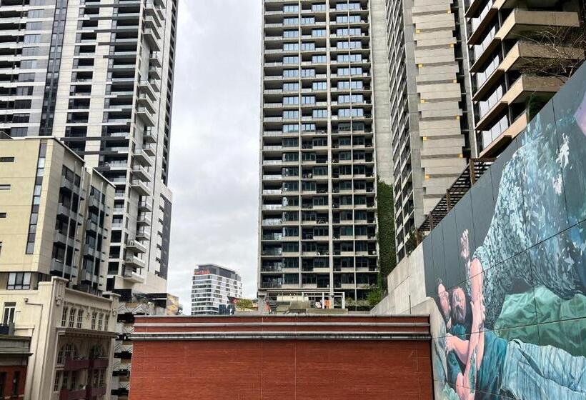 Readyset Apartments At Midtown