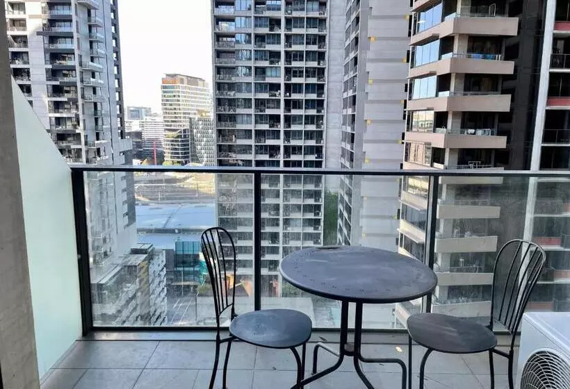 Readyset Apartments At Midtown