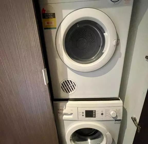 Readyset Apartments At Midtown