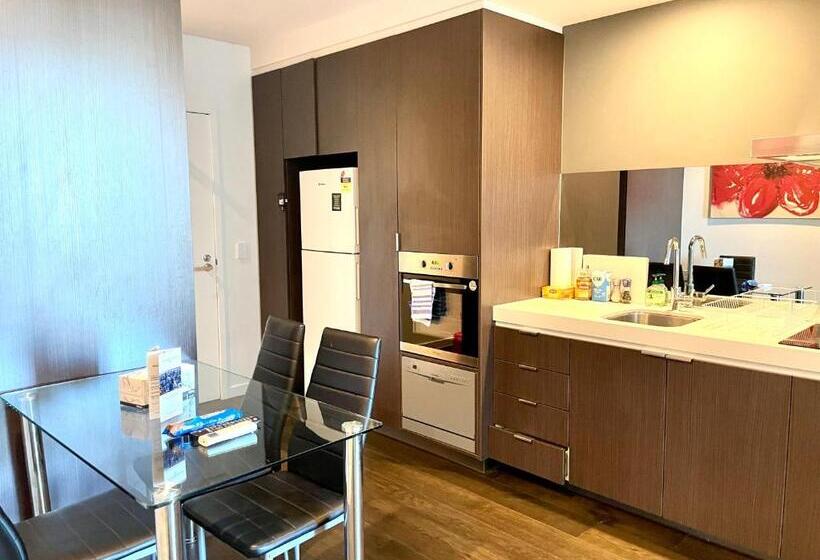 Readyset Apartments At Midtown