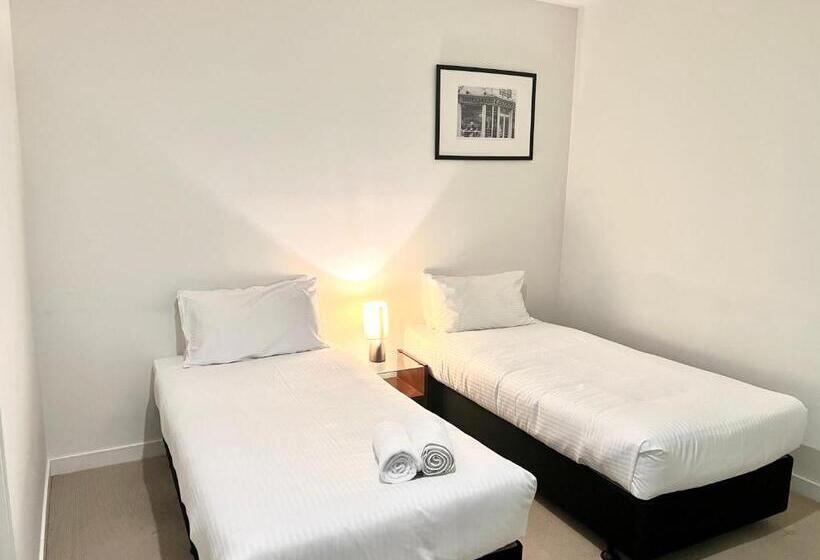 Readyset Apartments At Midtown