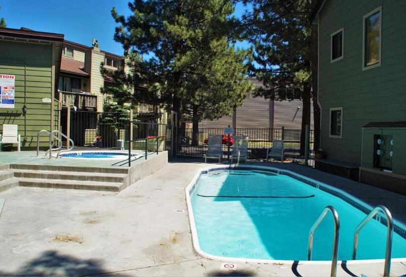 264 Beautiful Spacious Pet Friendly Townhome