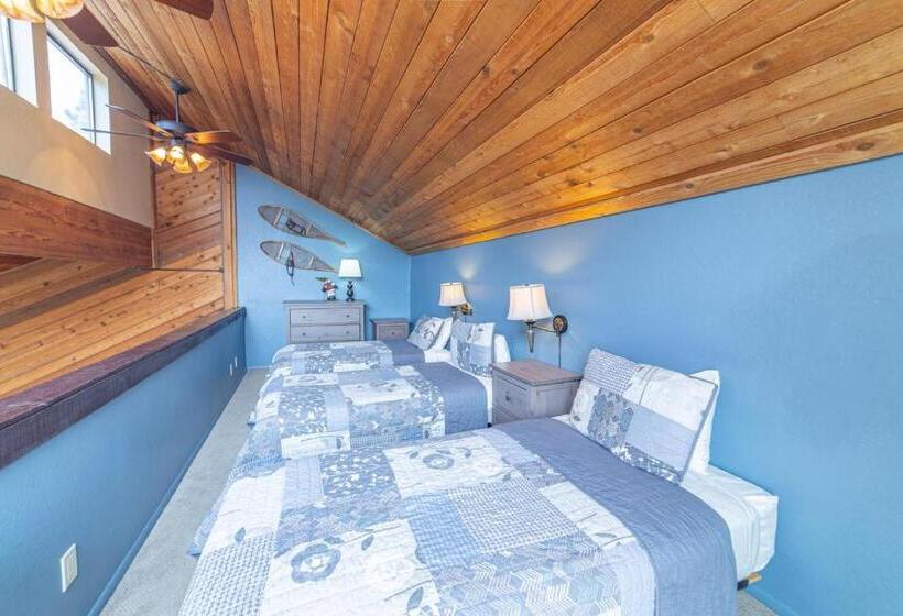 264 Beautiful Spacious Pet Friendly Townhome