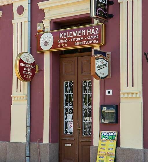Bed and Breakfast V8 Kelemen Panzió