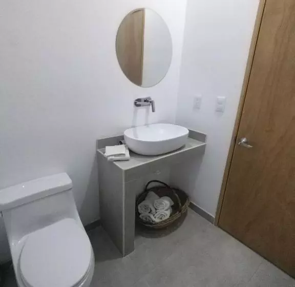 Casa Mango Amplia Con Alberca Y Cerca De La Media Luna !!!