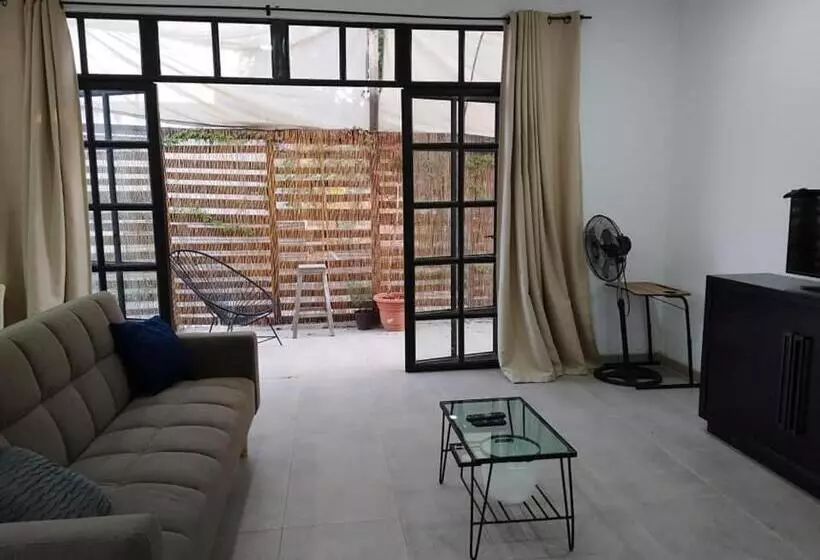 Casa Mango Amplia Con Alberca Y Cerca De La Media Luna !!!