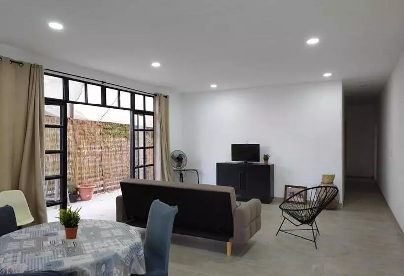 Casa Mango Amplia Con Alberca Y Cerca De La Media Luna !!!