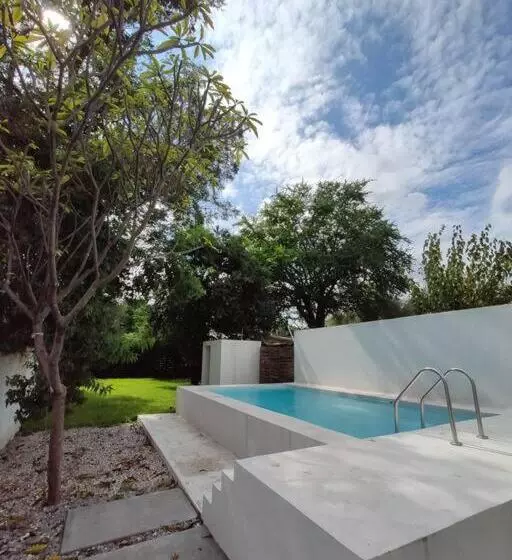 Casa Mango Amplia Con Alberca Y Cerca De La Media Luna !!!