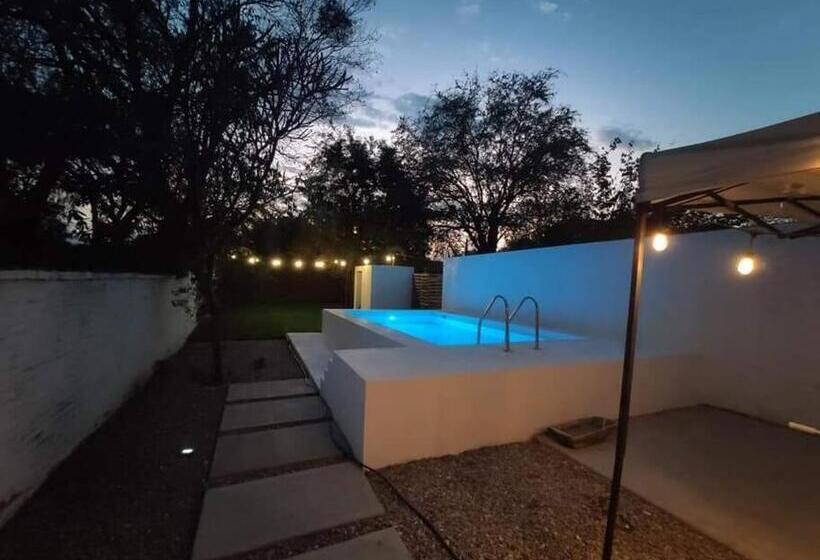 Casa Mango Amplia Con Alberca Y Cerca De La Media Luna !!!