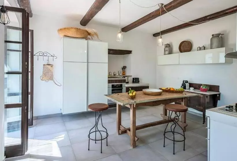 Casa Melograno 11&2, Emma Villas