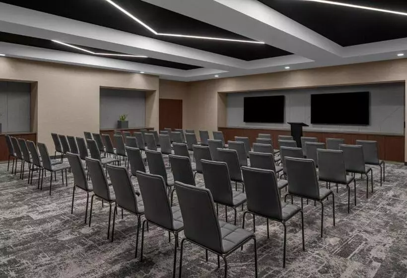 Ac Hotel By Marriott Bozeman Downtown