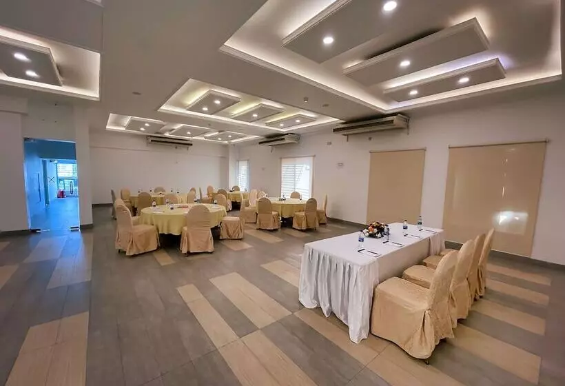 هتل Nascent Gardenia Residence