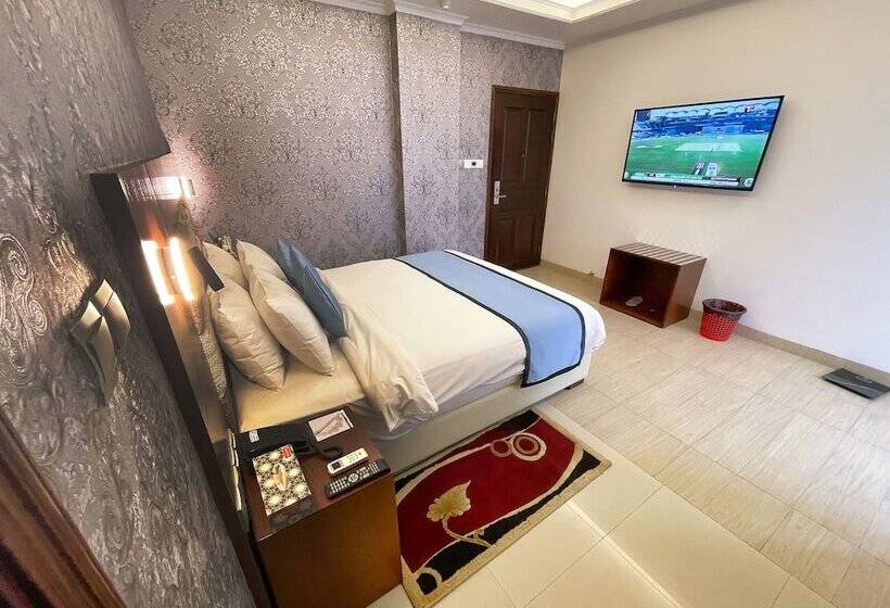 هتل Nascent Gardenia Residence