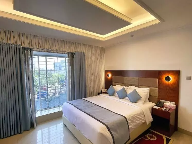 هتل Nascent Gardenia Residence