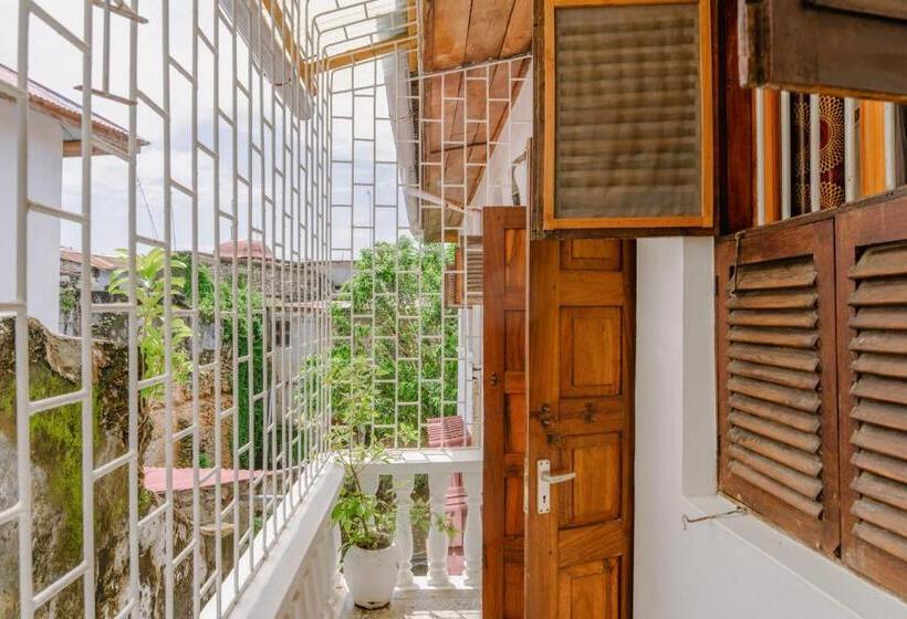 فندق Shoki Shoki House Stone Town