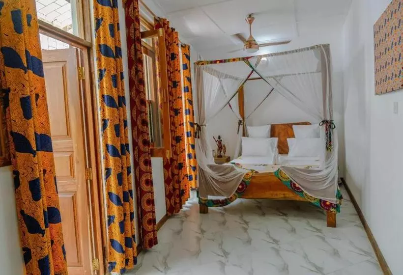 Hotelli Shoki Shoki House Stone Town