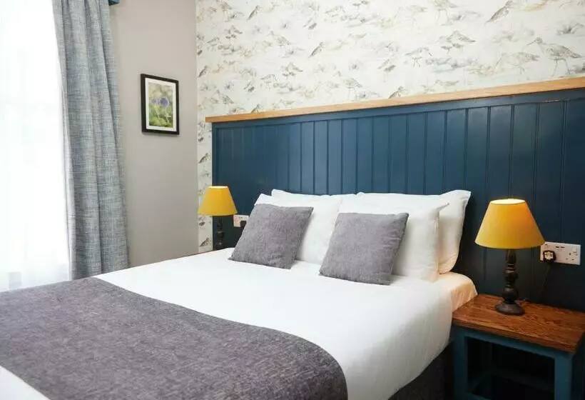 The Bell Hotel Woburn By Greene King Inns