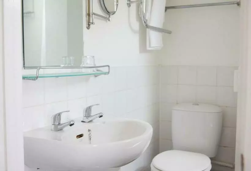 The Bell Hotel Woburn By Greene King Inns