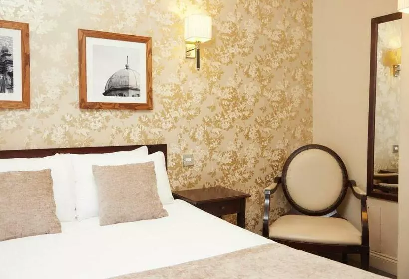 The Bell Hotel Woburn By Greene King Inns