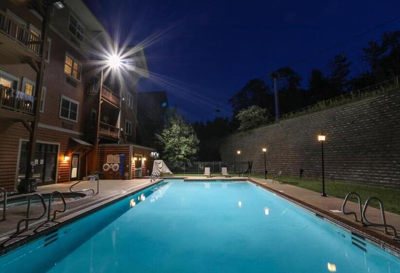 Kaatskill Mountain Club And Condos By Hunter Mountain