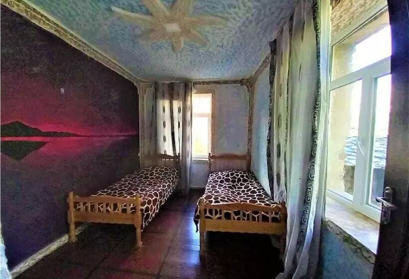 ペンション Guesthouse Zamo
