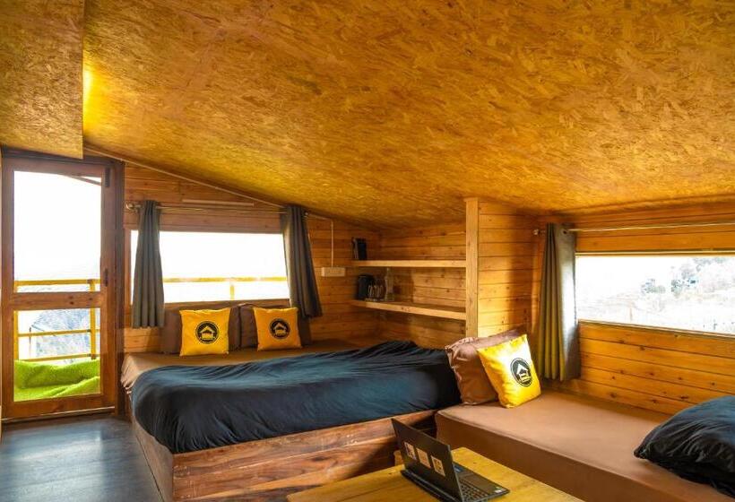 Lushtree Backpackers Hostel & Cafe