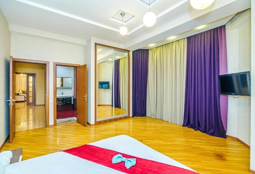 Building Ferrari İn Front Port Baku