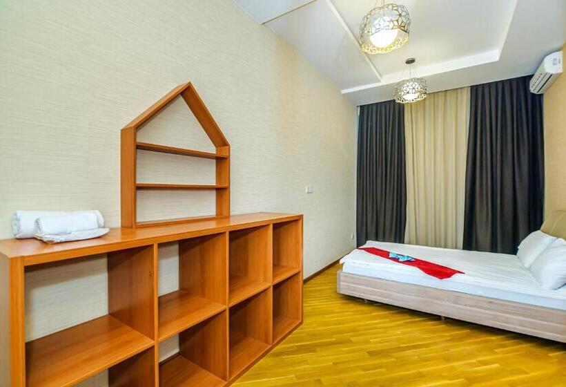 Building Ferrari İn Front Port Baku