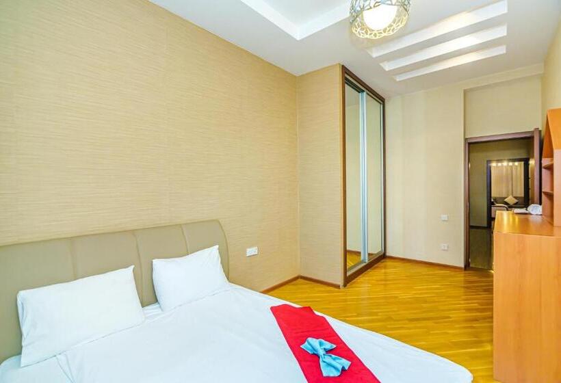 Building Ferrari İn Front Port Baku