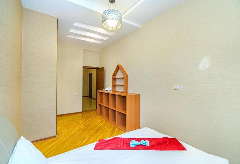 Building Ferrari İn Front Port Baku