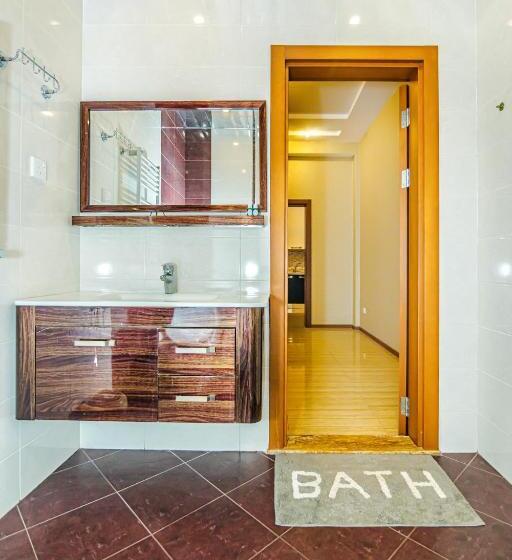 Building Ferrari İn Front Port Baku