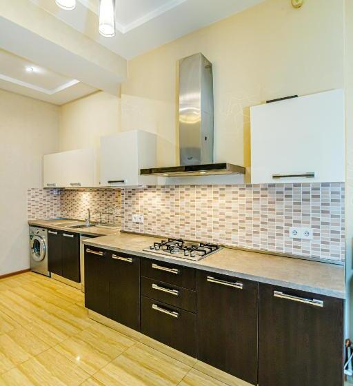 Building Ferrari İn Front Port Baku