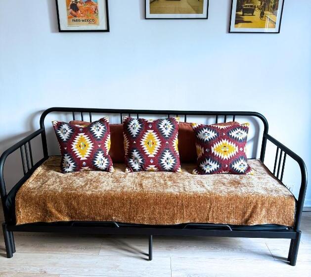 Charme Et Passion By Uta House