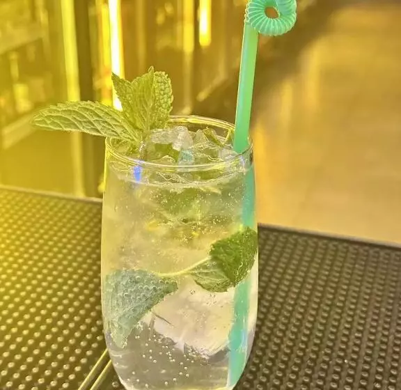 هتل Dayin International Youth Hostel   East Nanjing Road & People S Square & The Bund Branch